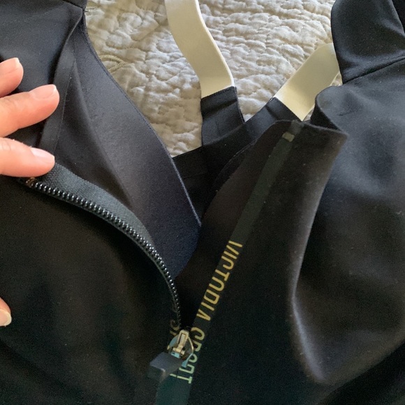 Victorias Secret sports bra - Picture 3 of 6